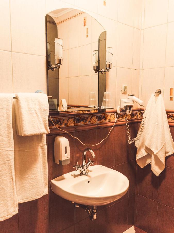 Hotel Osjann Biala Podlaska Bagian luar foto