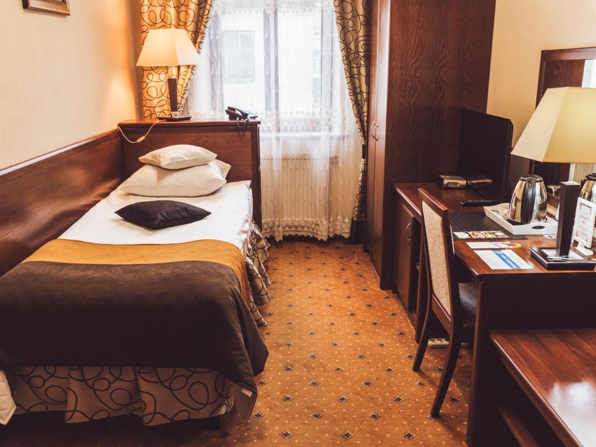 Hotel Osjann Biala Podlaska Bagian luar foto