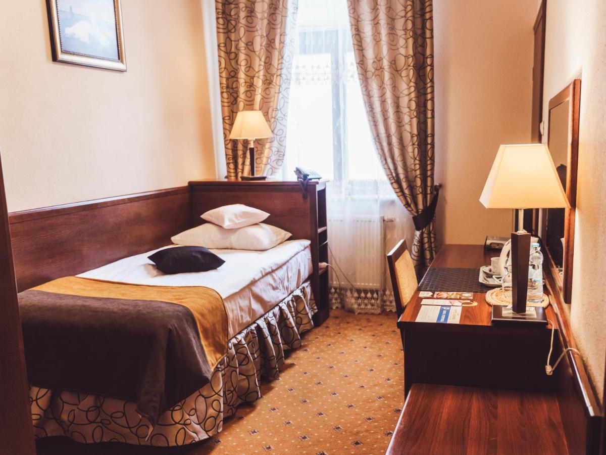 Hotel Osjann Biala Podlaska Bagian luar foto