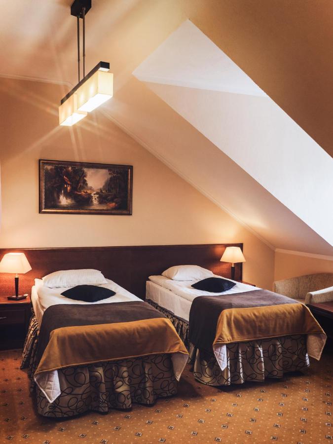 Hotel Osjann Biala Podlaska Bagian luar foto