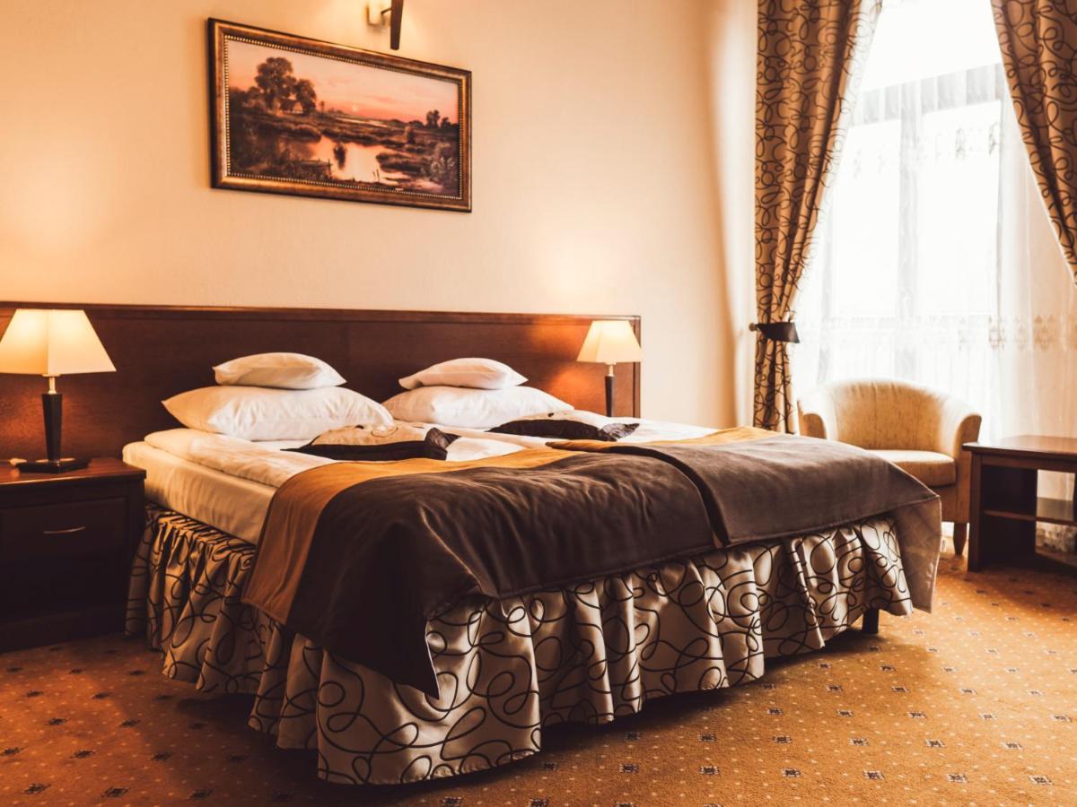 Hotel Osjann Biala Podlaska Bagian luar foto