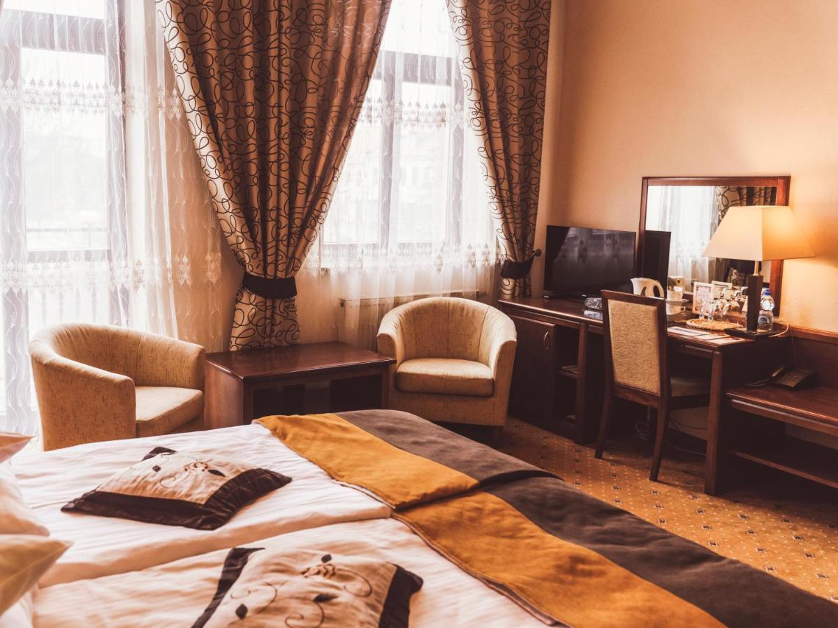 Hotel Osjann Biala Podlaska Bagian luar foto