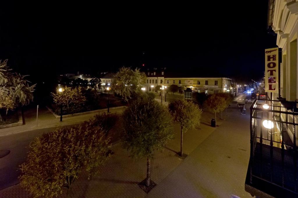 Hotel Osjann Biala Podlaska Bagian luar foto